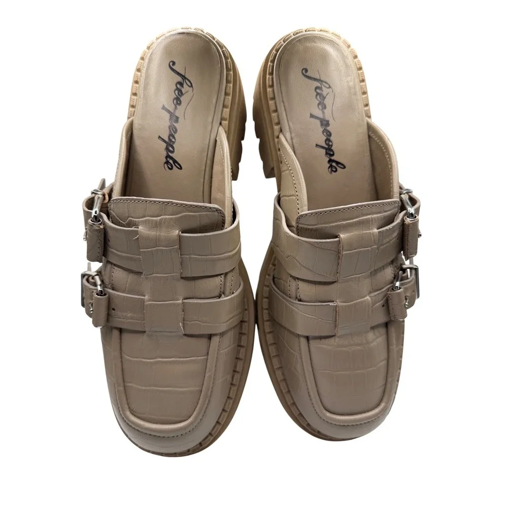 NEW FREE PEOPLE Buckle Lyra Lug Loafers, Cream, Size 40/US 9 - Picture 3 of 10